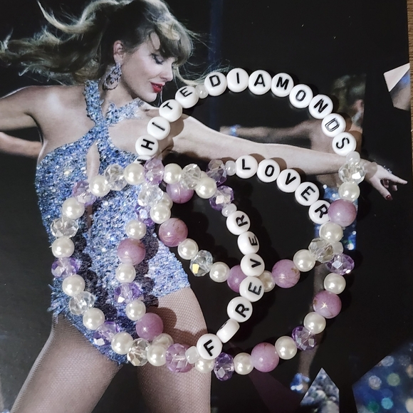 Showgirl Friendship Bracelets Set Of 3 - Picture 2 of 9